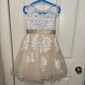 Miama White Lace Tulle Wedding Flower Girl Dress Size 6